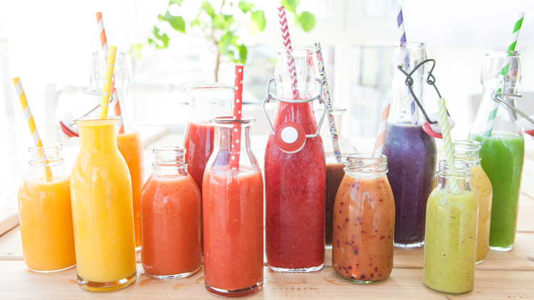 Smoothies im Glas, Copyright fotolia.com