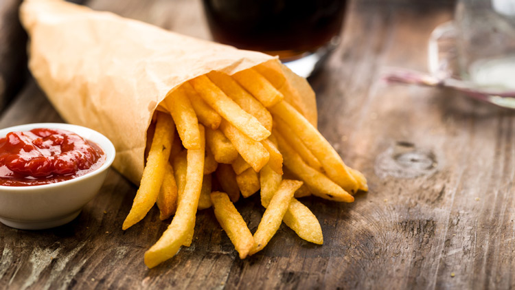 Pommes frites mit Ketchup, Copyright Fotolia